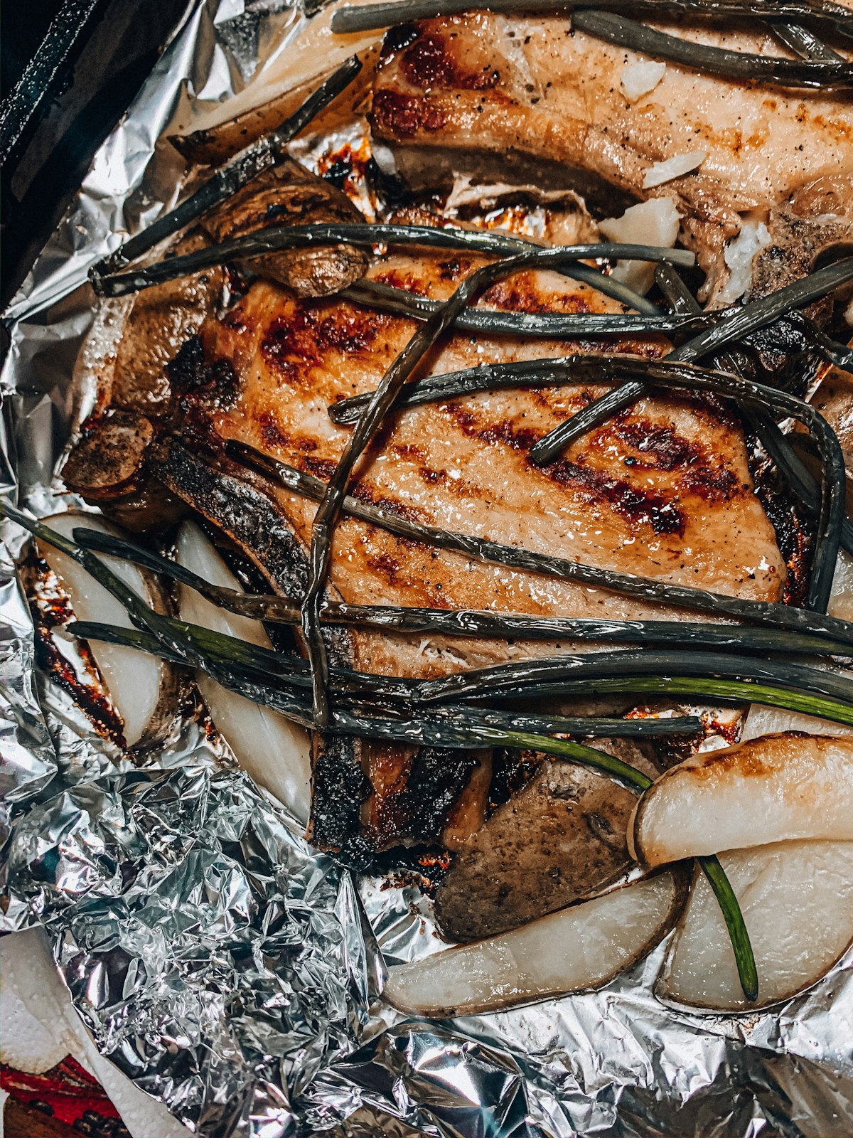 Slow Cooker Pork Chops with Apples